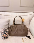 SAC CLÉO TAUPE - PRÉCOMMANDE EXPÉDITION À PARTIR DU 25 AOÛT
