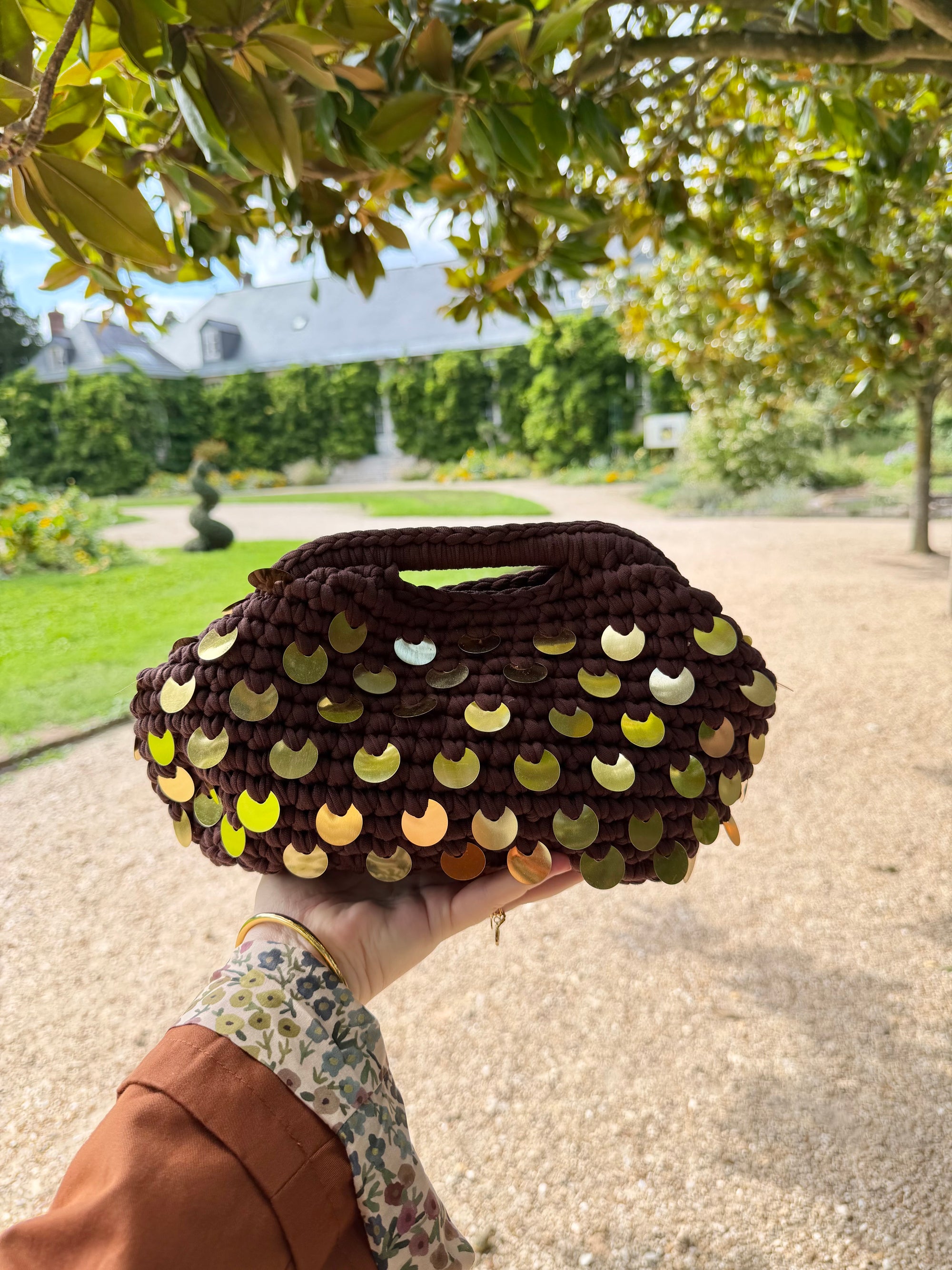 POCHETTE À MAIN CROCHET CHOCOLAT