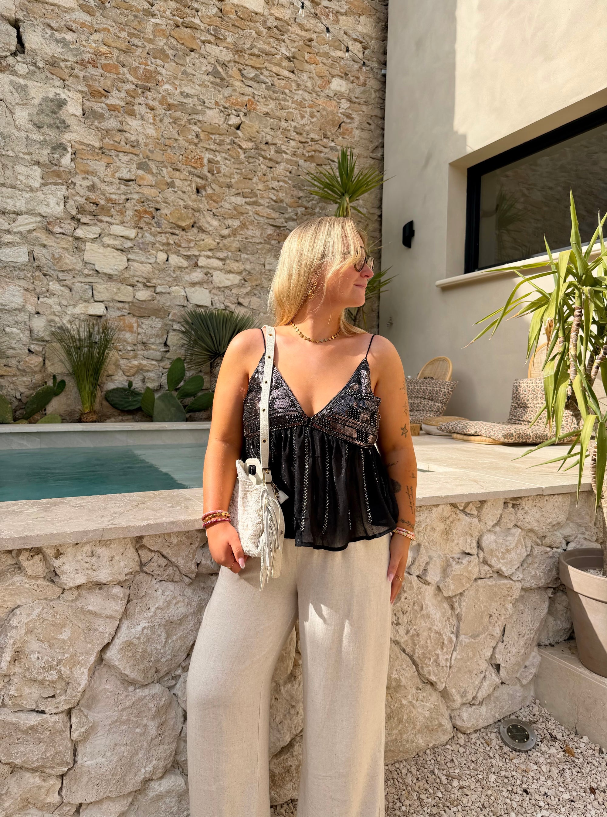 TOP STRASS NOIR