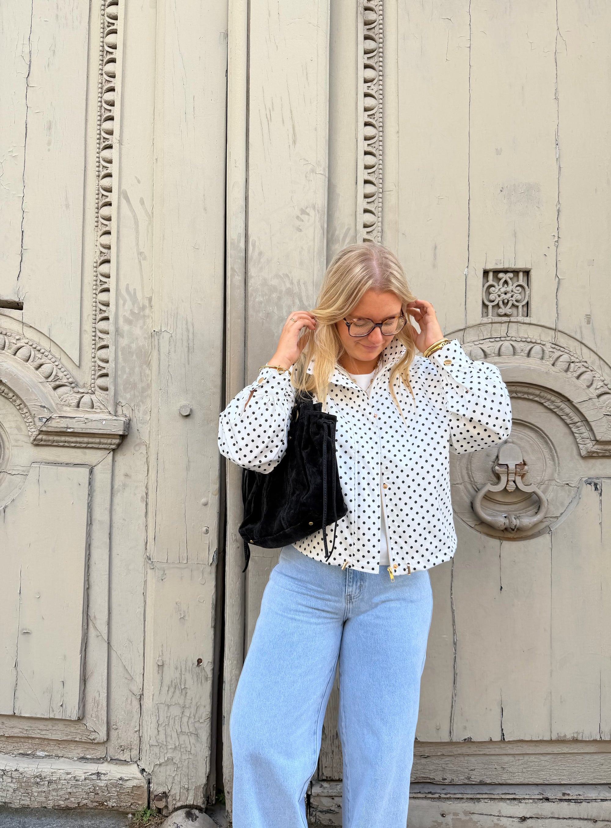 VESTE À POIS BLANCHE