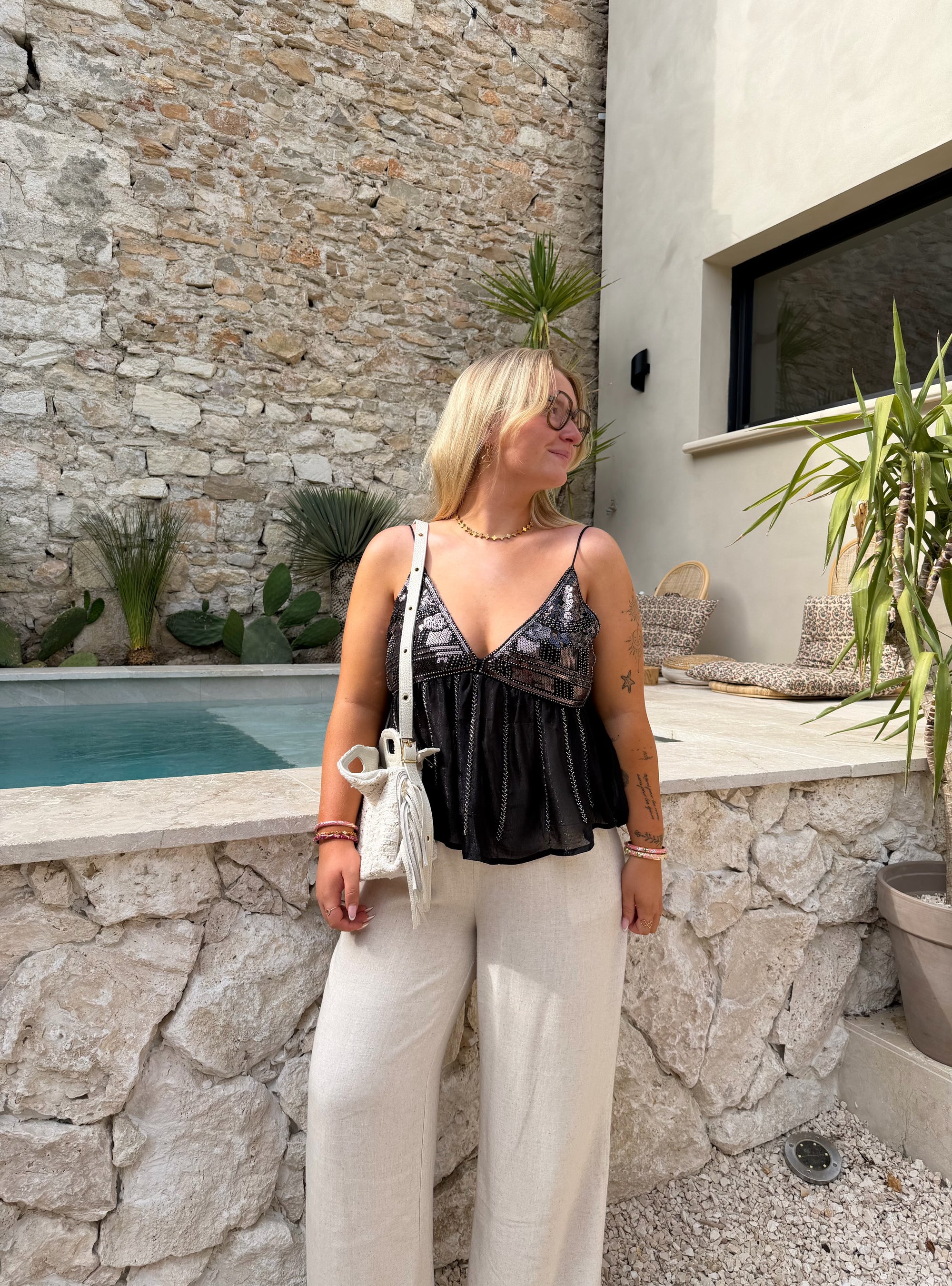 TOP STRASS NOIR