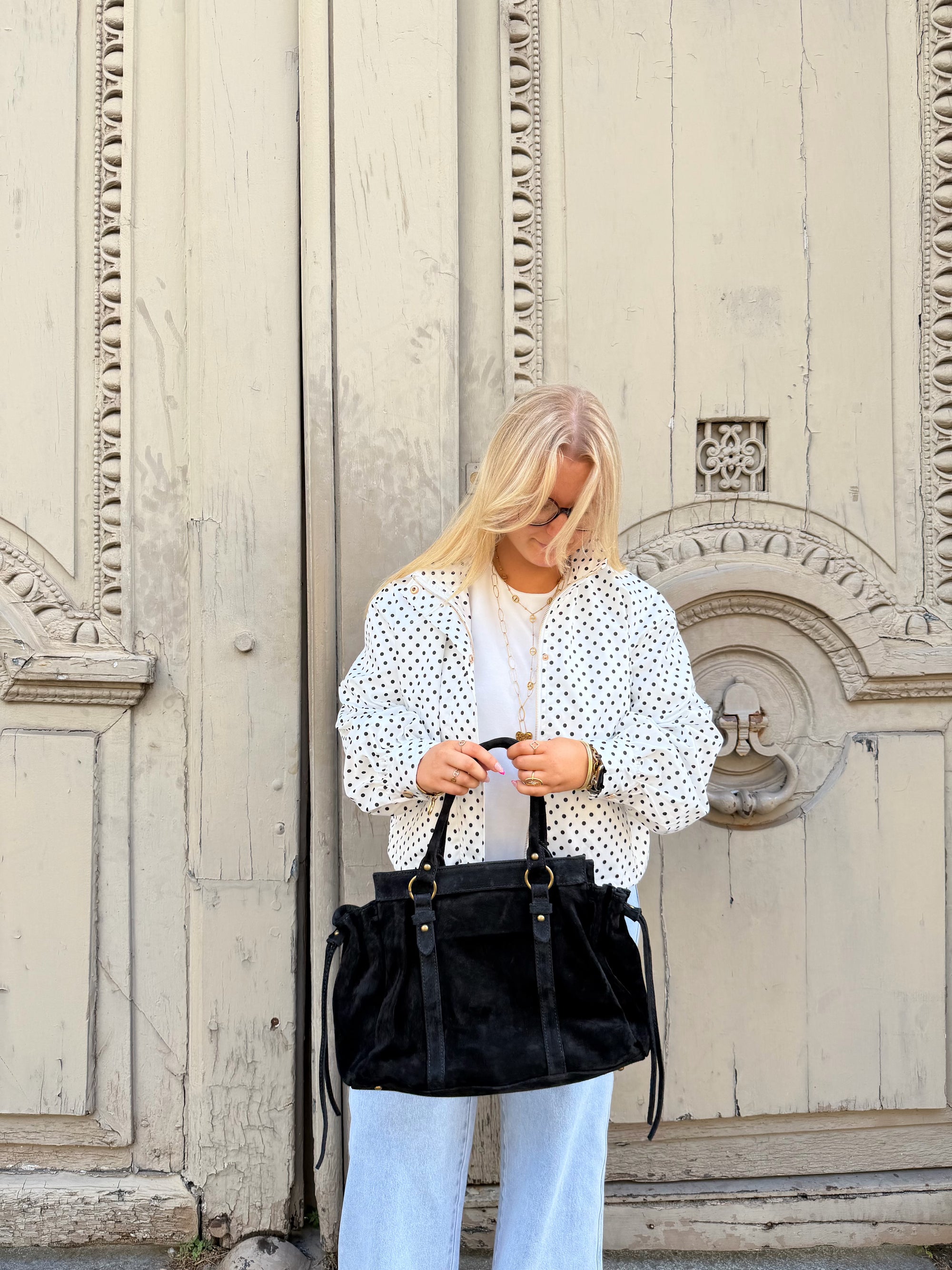 VESTE À POIS BLANCHE