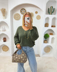 PULL VICTORIA KAKI FONCÉ